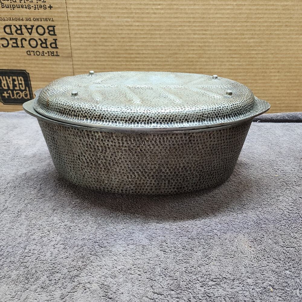Vintage hammered roaster HomeWare HAB Co. Ohio pot with lid and insert U